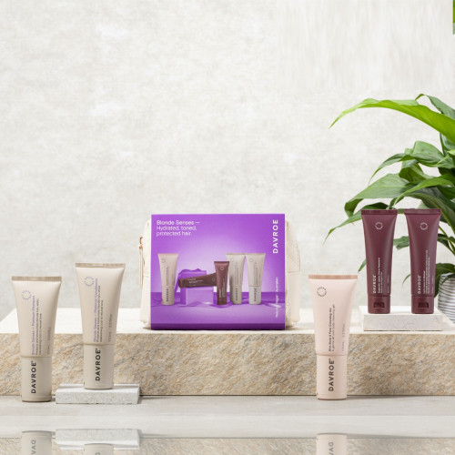 Davroe Travel Pack Blonde Senses Distributor Відновлюючий набір з косметичкою для фарбованого світлого волосся з тонуючим ефектом